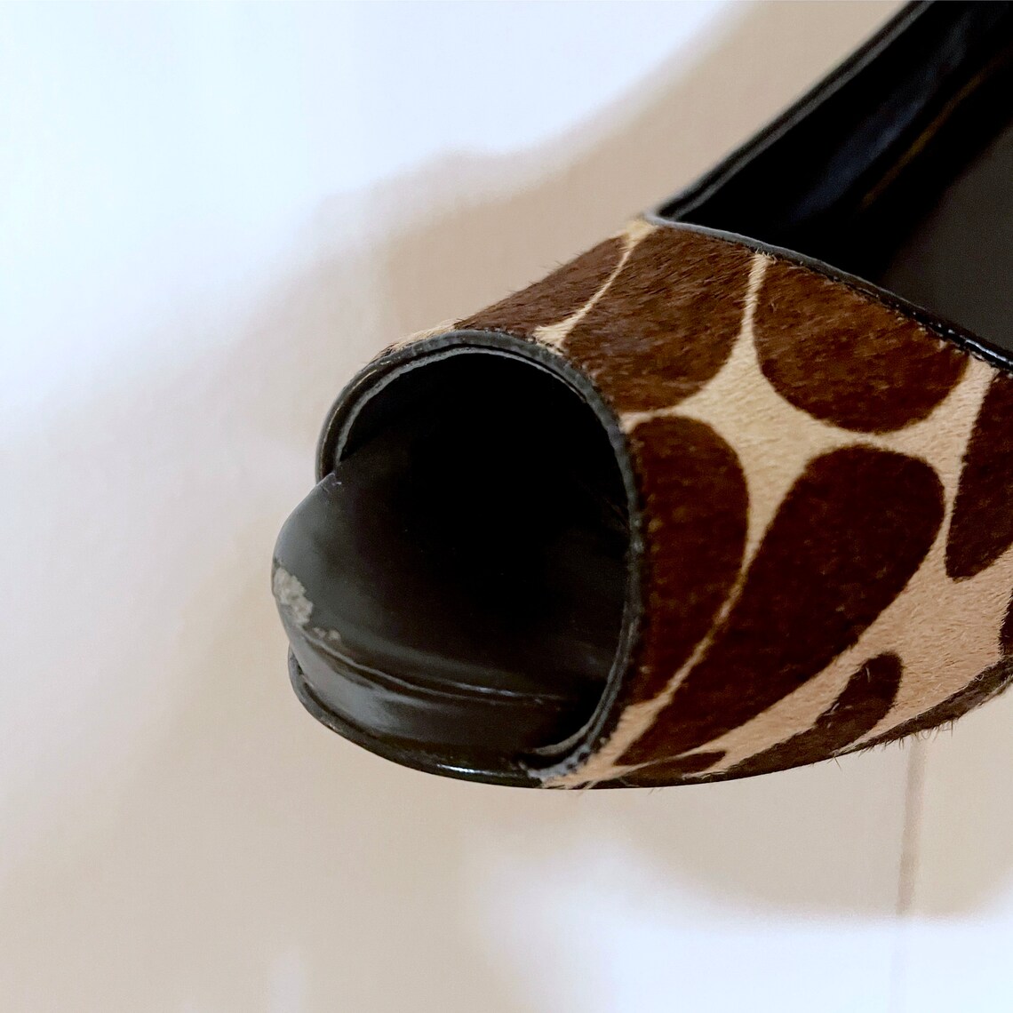 giraffe print pumps