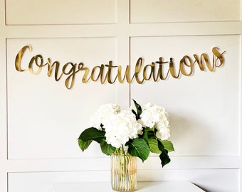 Banner de felicitaciones dorado personalizado: Decoración metálica para fiestas
