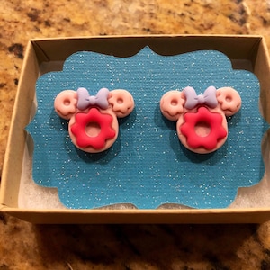 Minnie Doughnut Earrings : Disney Snacks, Mickey Shaped Food, Minnie Mouse, Mickey Mouse, Bold Large Studs Hypoallergenic 14k Gold  Jewelry
