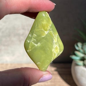 Large Tumbled Noble Serpentine, polished Serpentine, Big Healerite Tumbled Stone , Healing Crystals, Chakra Crystals