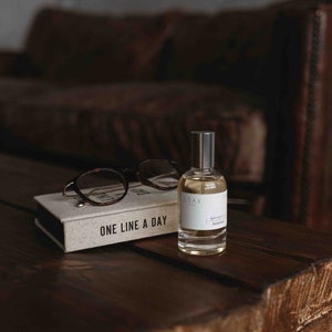 PROJECT COAX ręcznie robione luksusowe perfumy. Limonka, imbir, drzewo sandałowe, piżmo. [zahipnotyzowany na Manhattanie]. Czyste, nietoksyczne, przyjazne dla środowiska opakowanie