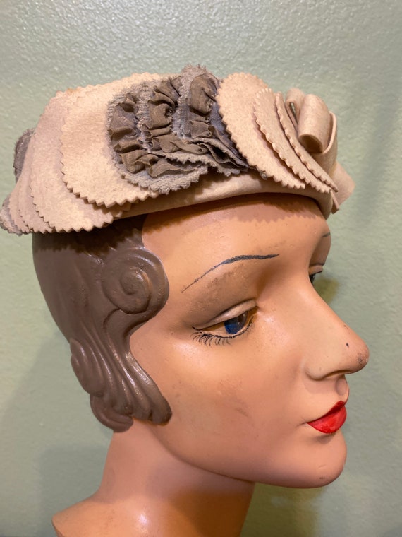 30s 40s hat cloche Felt Vintage