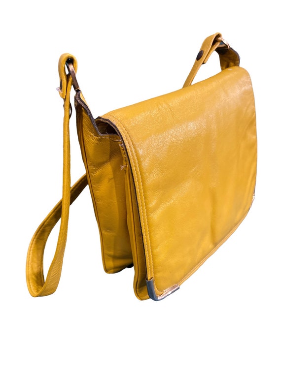 Vintage 70s yellow shoulder bag leather super cool - image 1