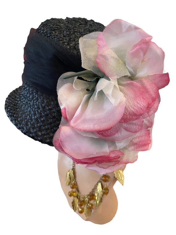 Vintage 60s black bucket hat with flower