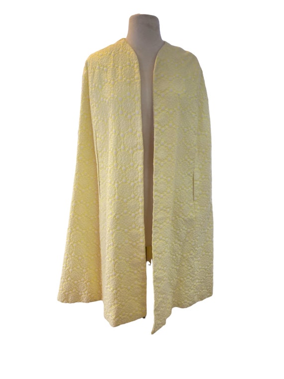 Vintage 60s cape pale yellow medium large beautif… - image 1