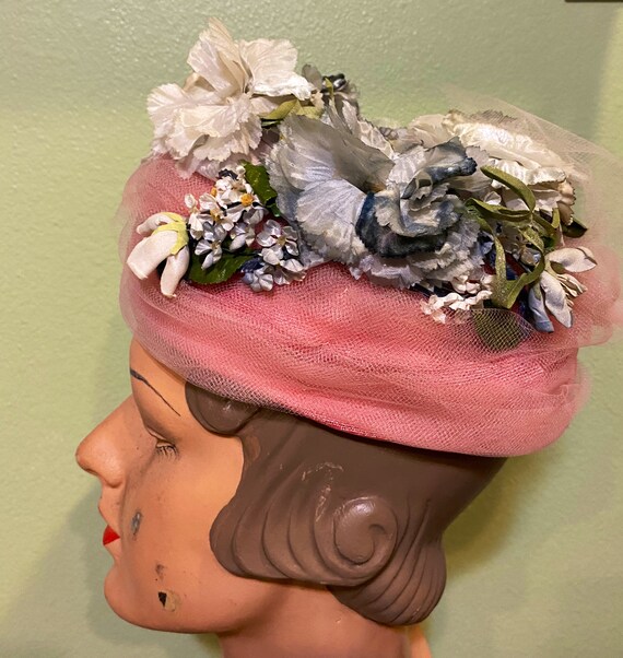 Vintage 50s pink hat with flowers - image 2