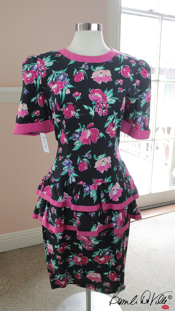 Great 80s Does 40s Floral Sillouette
