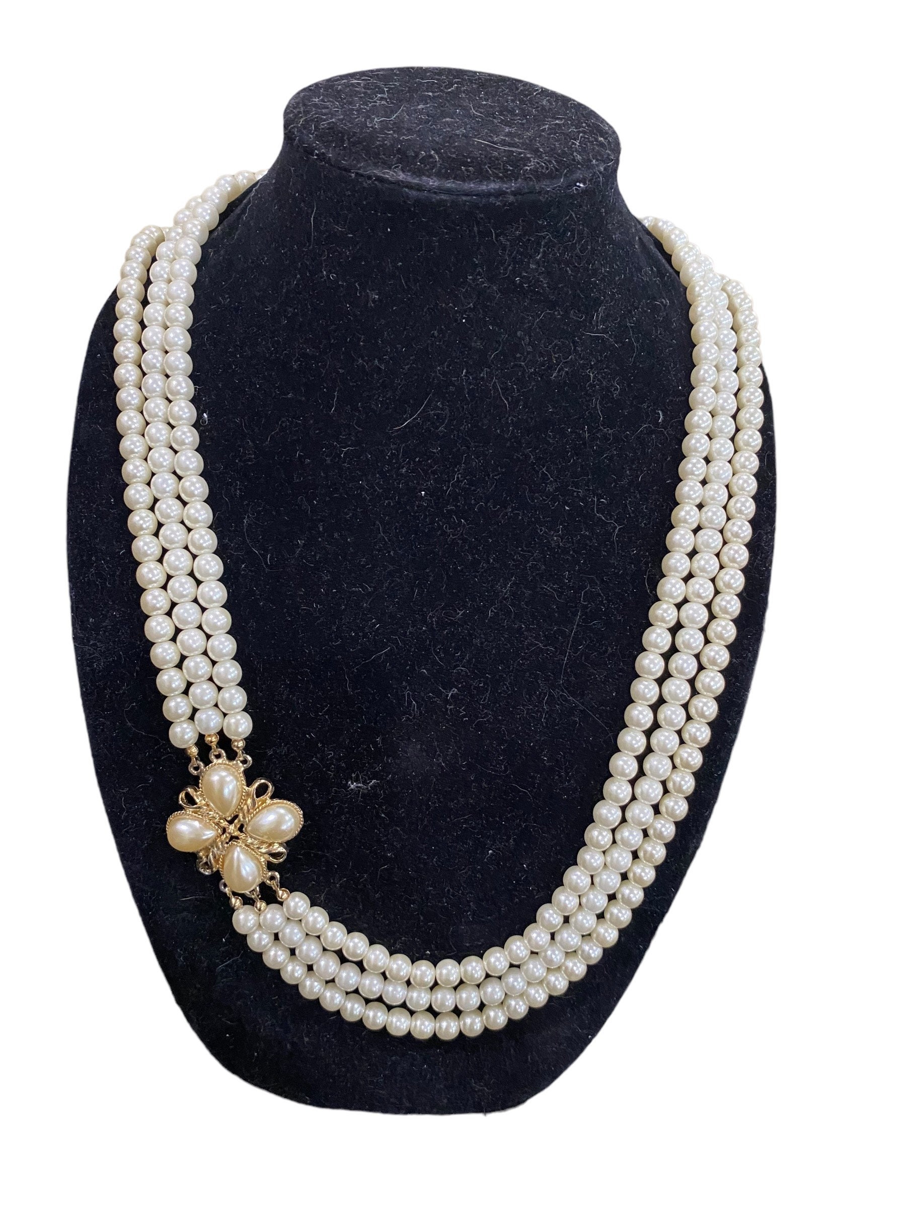 The Pearl” Vintage Louis Vuitton Necklace – Carl & Priscilla