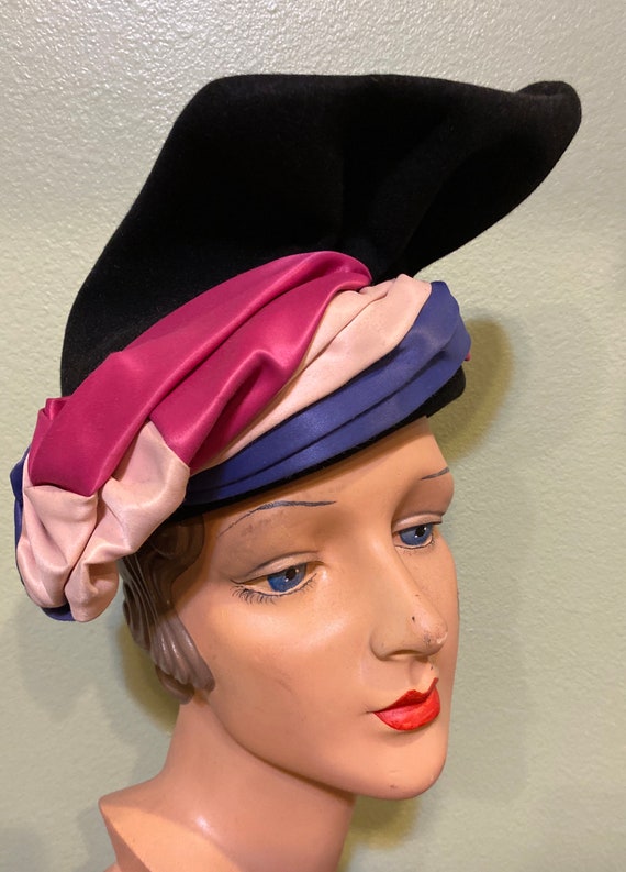 30s/40s magnificent decorative hat black purple ho