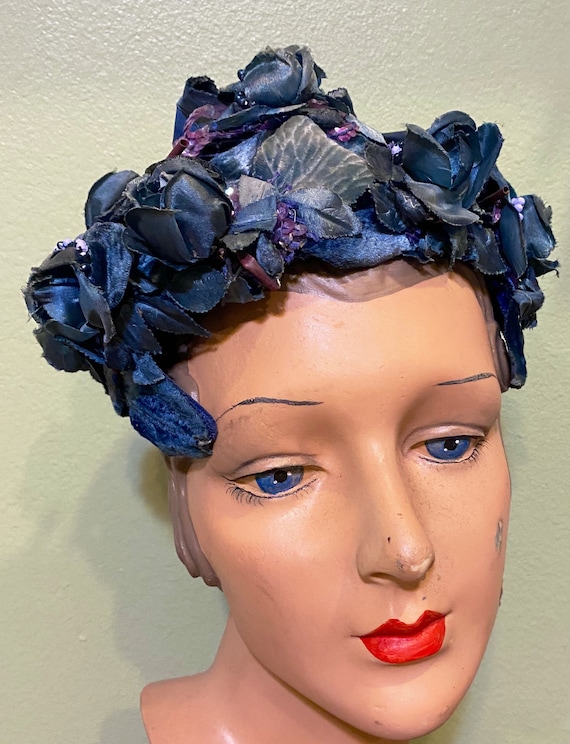 Vintage Blue floral vintage 40s fascinator hat - image 2