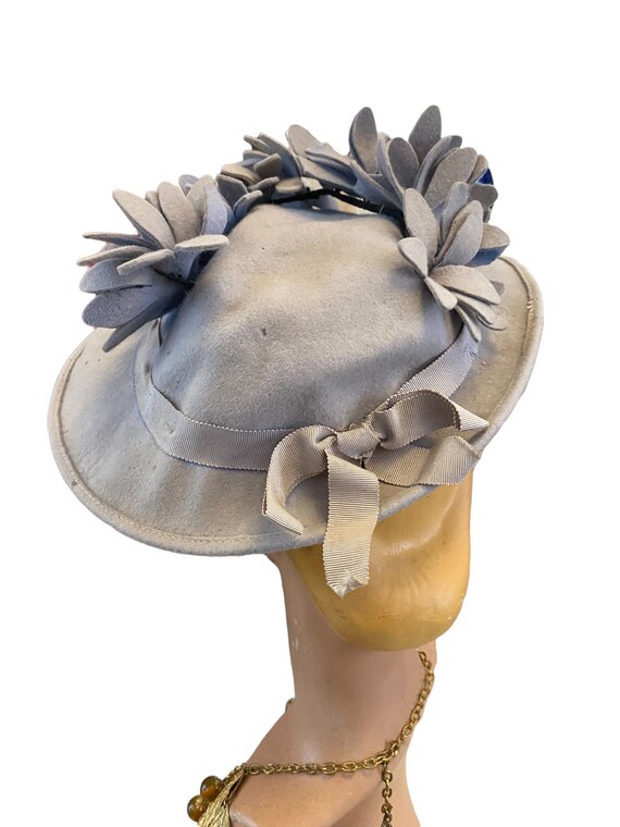 Vintage 30s 40s baby blue felt floral fascinator … - image 2