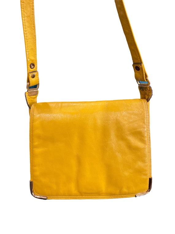 Vintage 70s yellow shoulder bag leather super cool - image 2