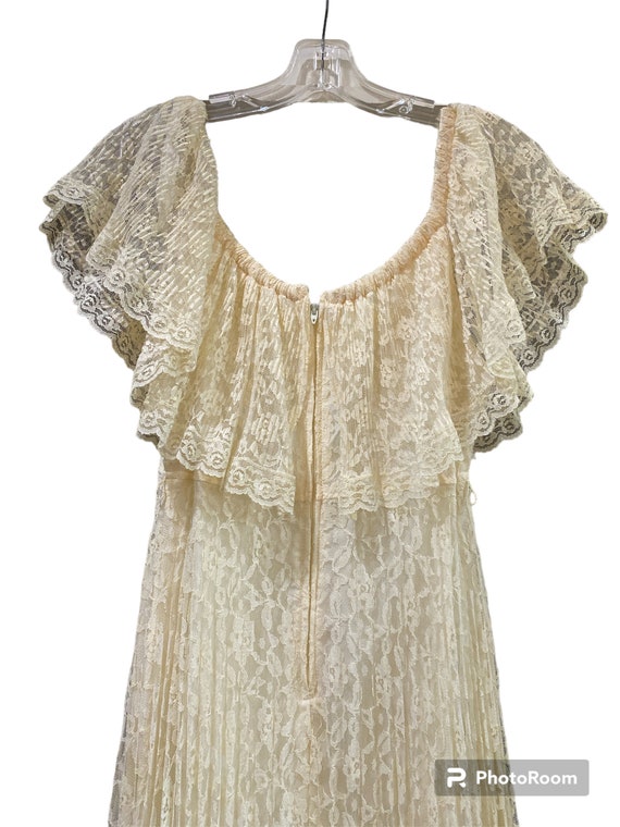 Vintage 70s Off the Shoulder Lace Long Dress Medi… - image 4
