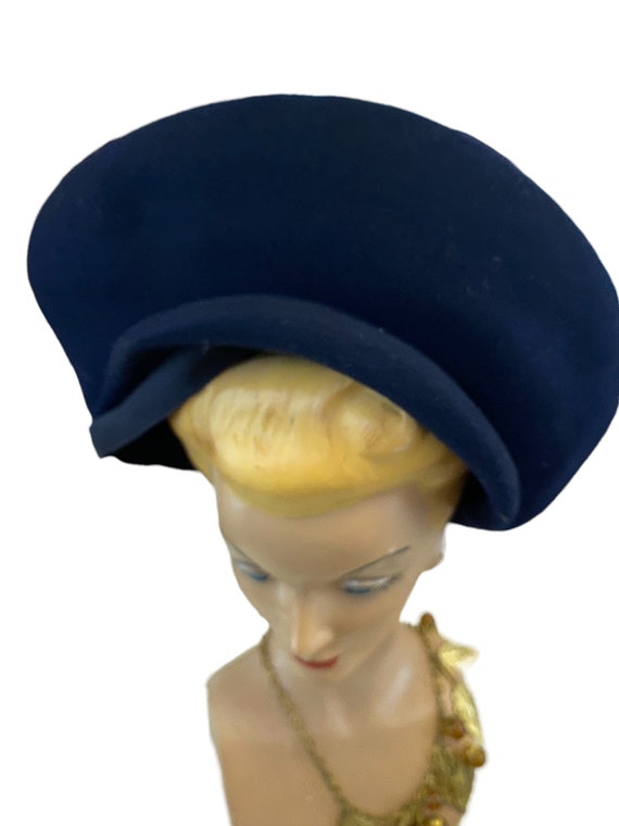 Vintage 40s beret navy blue gorgeous Deco avant-g… - image 3