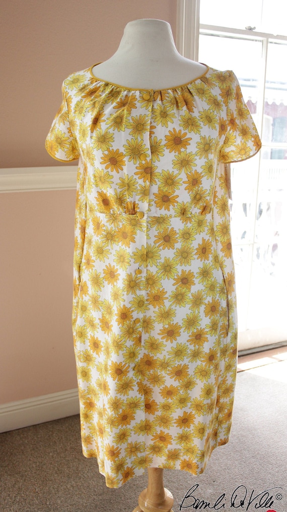 Plus Size Vintage Dress 60s Floral