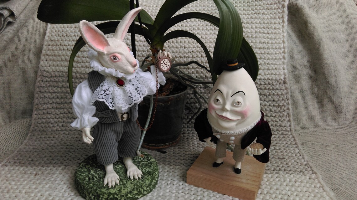 Humpty Dumpty polymer clay Alice in wonderland. Etsy