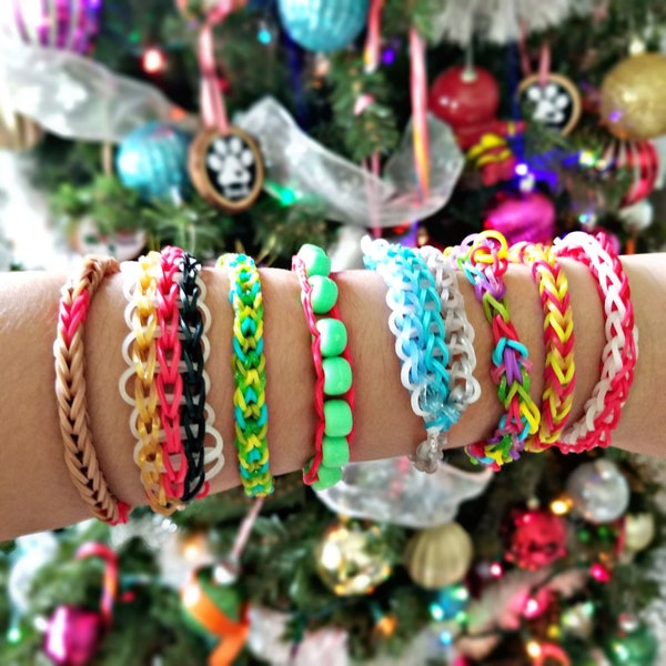 Christmas Rainbow Loom Bracelets | Christmas Rainbow Loom Anklets | Rainbow Loom Accessories | Friendship Bracelets | Gifts for Tweens