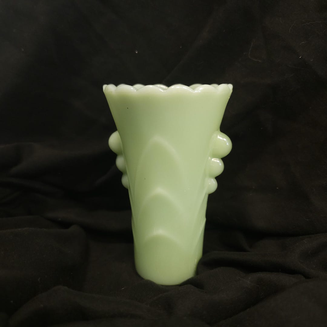 Jadeite Art Deco Cameos photo