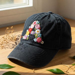 Custom Letter Flower Hand Embroidered Baseball Cap Personalized Name Embroidery Hat Wash Cotton Hat Gift for Flower Lovers