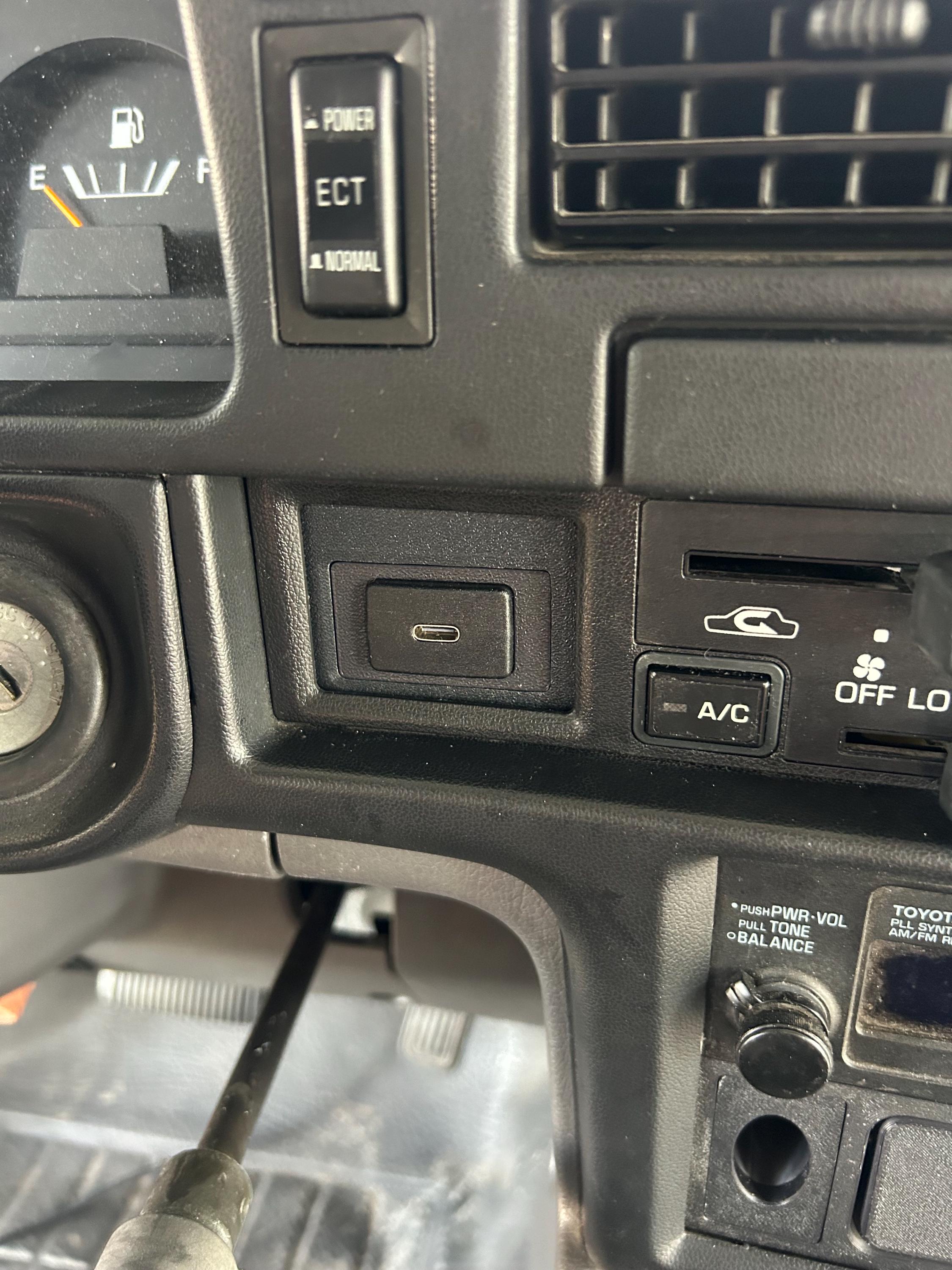 1990 - 1995 Toyota Pickup / 4Runner Clock Delete Switch Plate