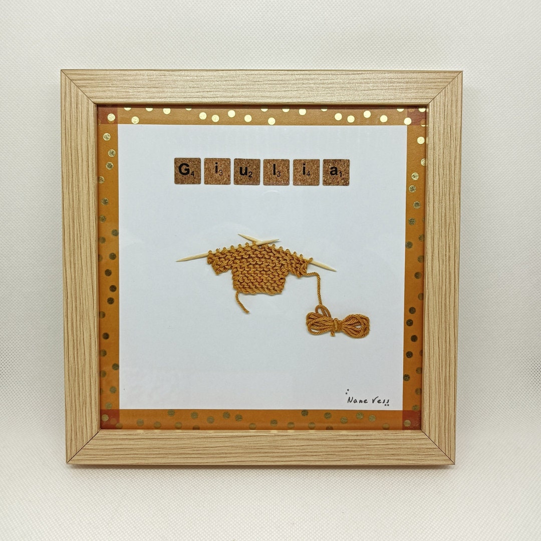 Cadre Pull Tricoté - Cadeau de Naissance Personnalisé Unique