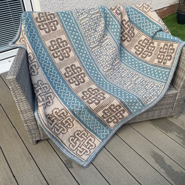 Celtic Love Mosaic Crochet Blanket