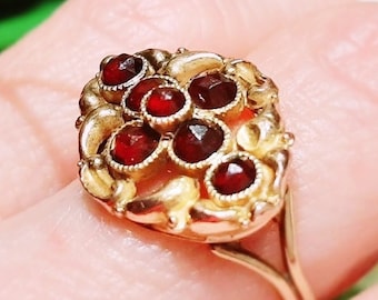 c.1830 Antique 12k Gold Natural Red Rose Cut Garnet Gemstone Ring Size 5.75 Georgian Collectable Jewelry Unique