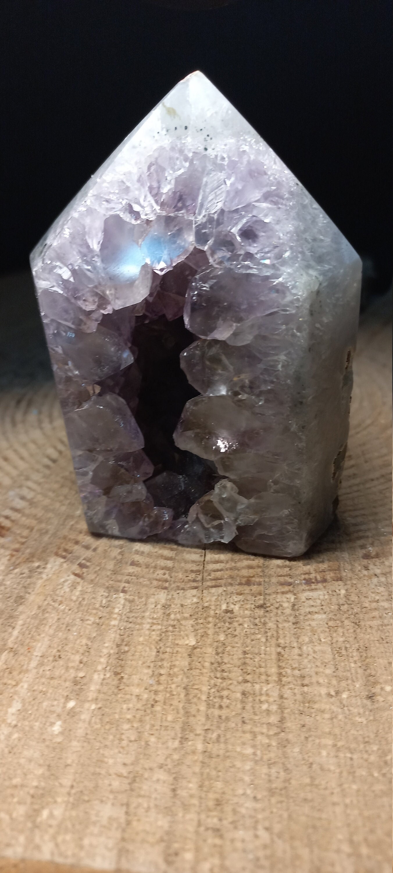 Pointe d'agate avec Cristaux d'amethyste