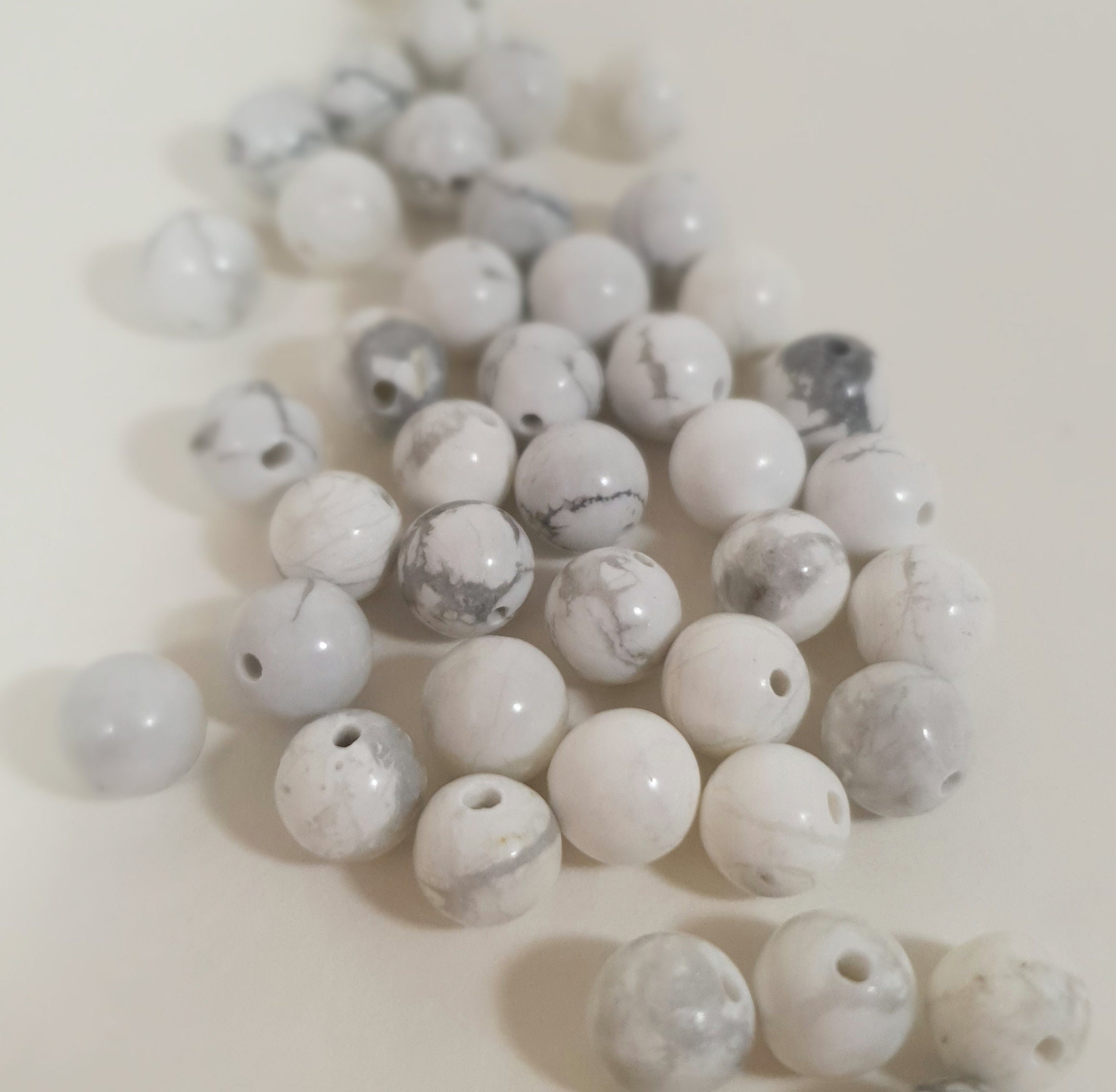 Natural Howlite Bead Leaf Drop Earrings White & Grey / Round Beads ...