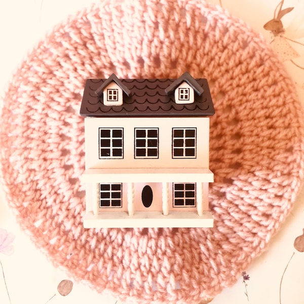 Eine Puppenstube fürs Puppenhaus