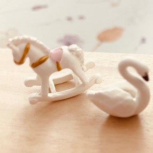 Dollhouse decorative accessories