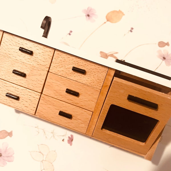 Kleine Evie und Efeu Küche