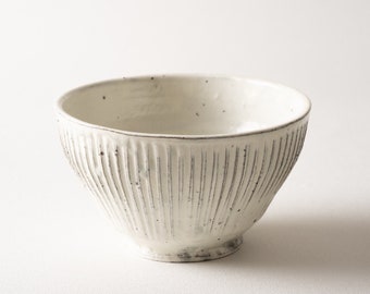 Handmade Ramen Bowl by Shigaraki Ware / Japanese Donburi Bowl / Handmade Ceramic Large Bowl
