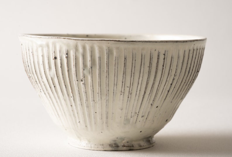 Handmade Ramen Bowl by Shigaraki Ware / Japanese Donburi Bowl / Handmade Ceramic Large Bowl image 3