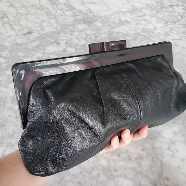 Vintage clutch, black leather, genuine leather purse, kisslock closure, Italian leather, hand-held purse, leather bag, Lucite frame