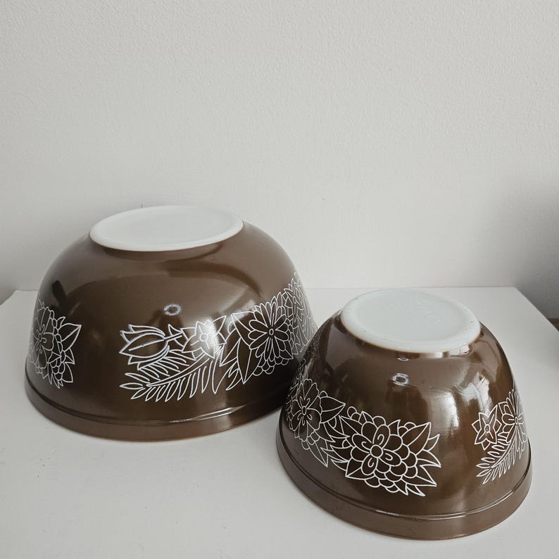 Vintage Pyrex Woodland Mixing Bowls - Thumbnail 3