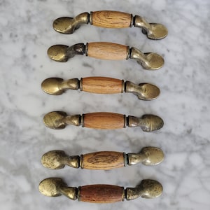 Vintage hardware, Brass & Oak wood, gold tone, Drawer Pull, door pull, kitchen handle, Boho kitchen, cabinet pulls, dresser upgrade lot Of 6