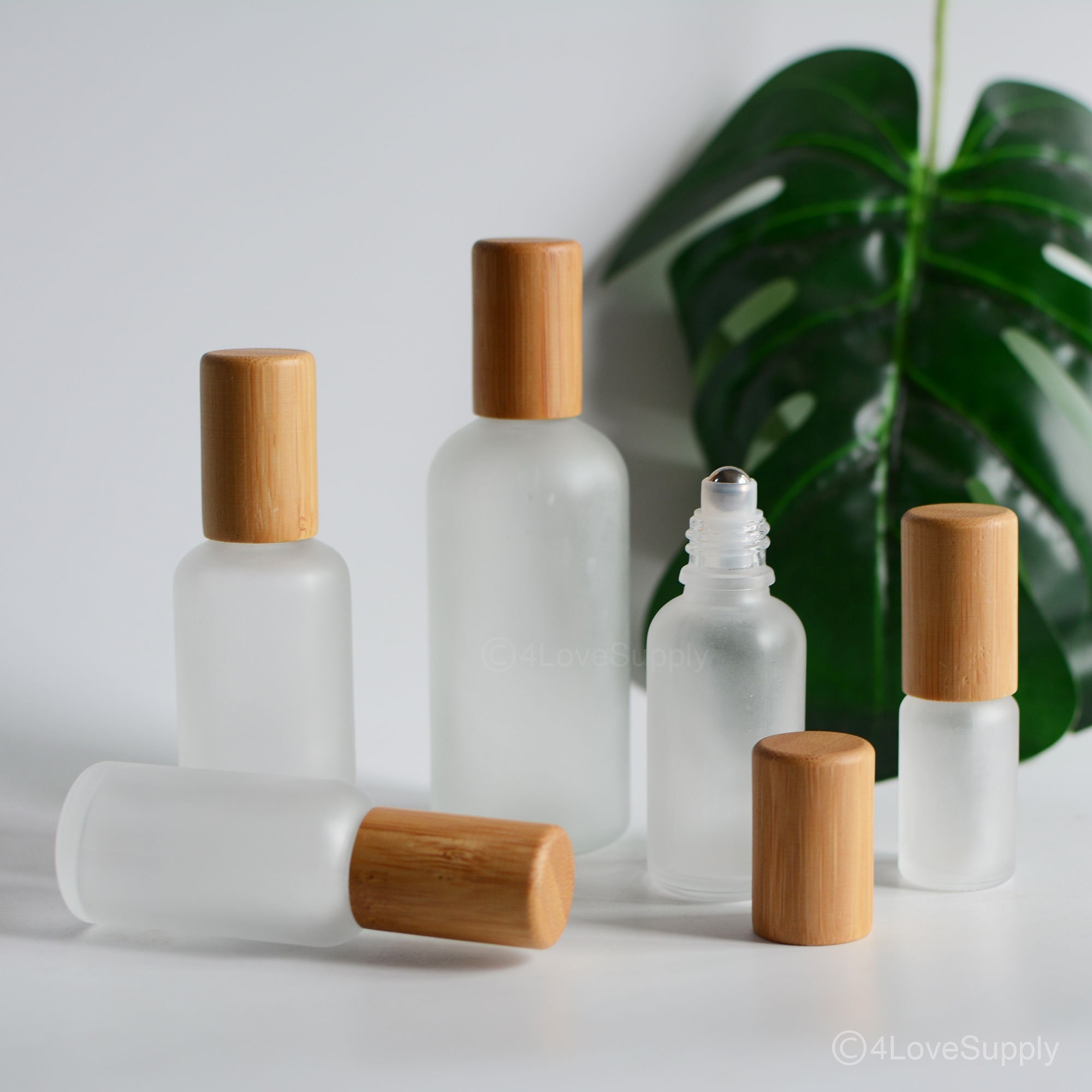 1-200pcs 15ml 30ml 50ml 100ml Eco Natural Bamboo Frosted Glass Essential Oil Roller Bottle, SPA Oil Roll on Bottle, Wholesale