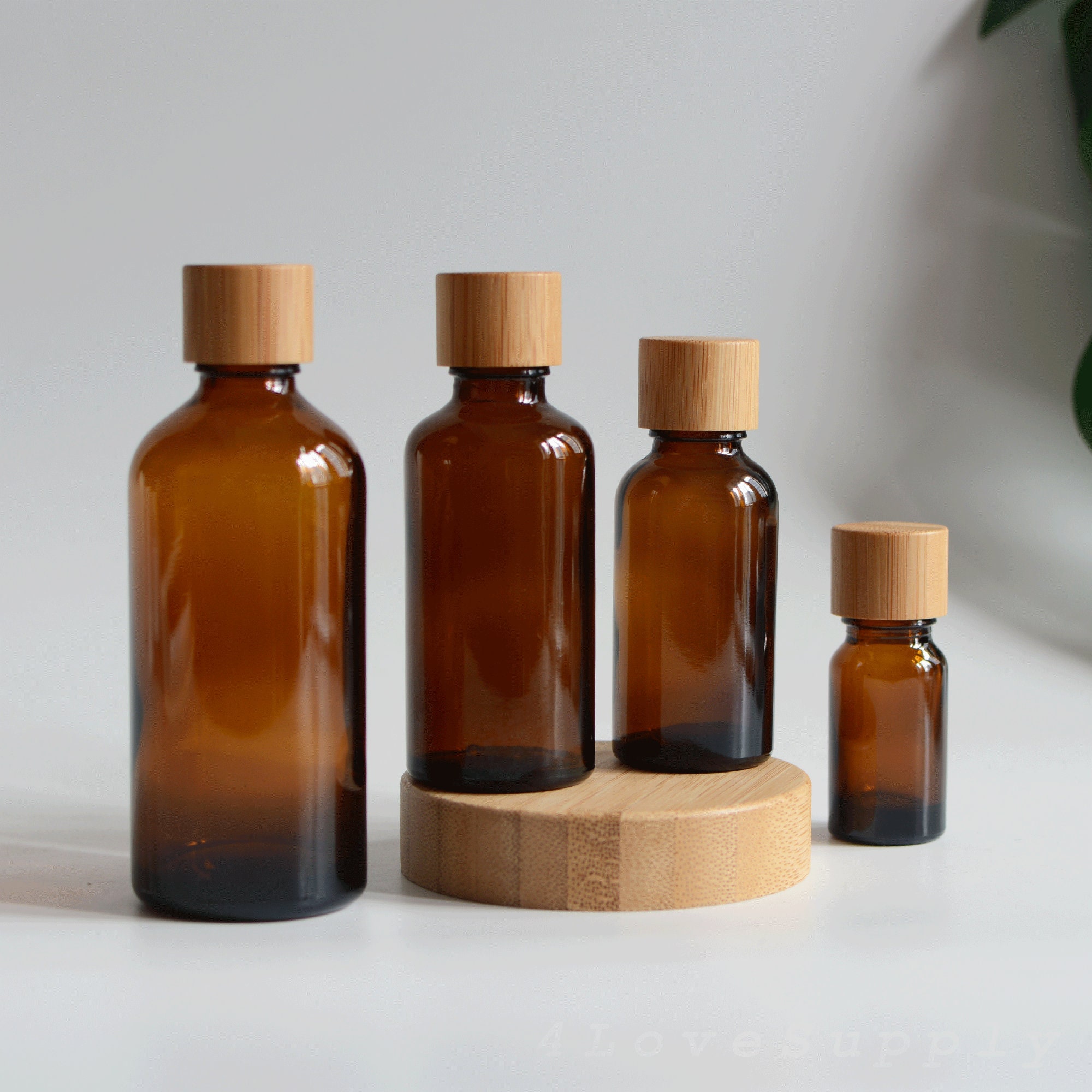 1-100pcs 5ml 15ml 30ml 50ml 100ml Amber Glass Spa Oil Container Natural Bamboo Cap Essential Body Oil Refill Empty Oil Bottle Wholesale