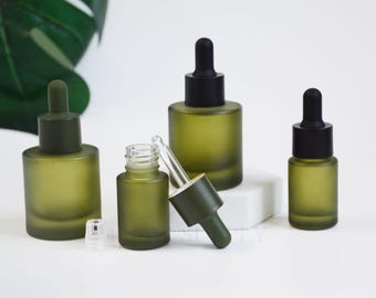 Flacone contagocce in vetro da 15 ml e 30 ml, vetro verde Oliver satinato, tappo verde/nero, ricaricabile, per oli essenziali, vendita all'ingrosso.