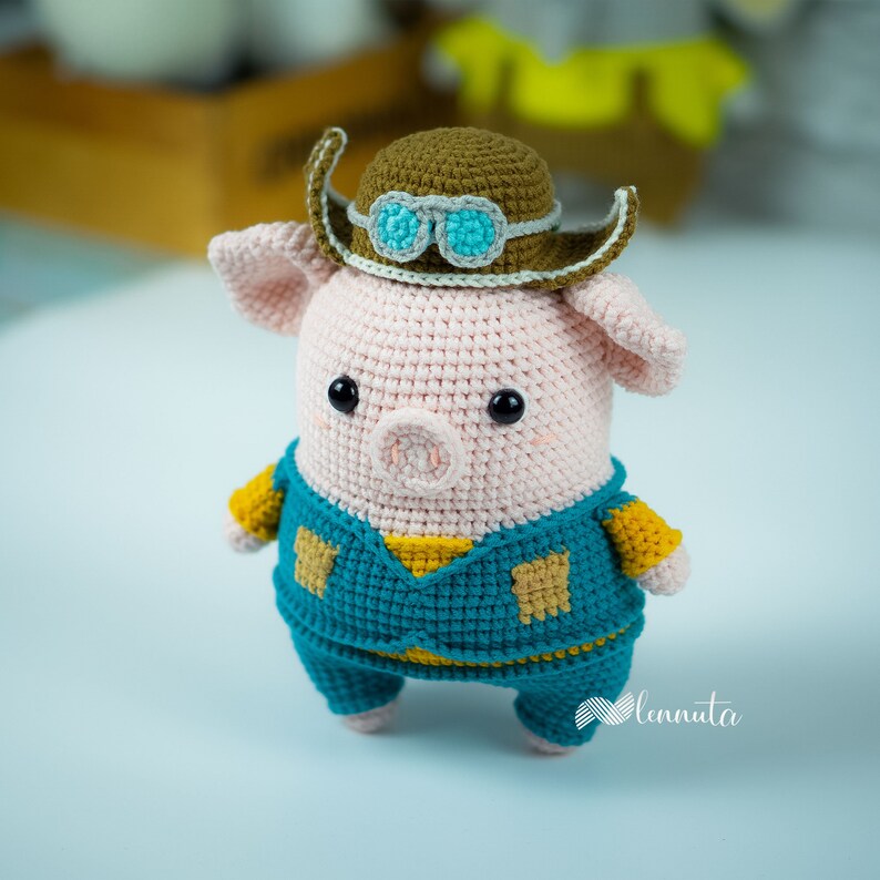 Pig Amigurumi Pattern Piggy the Aviator by Lennutas from The Occupations Collection image 4