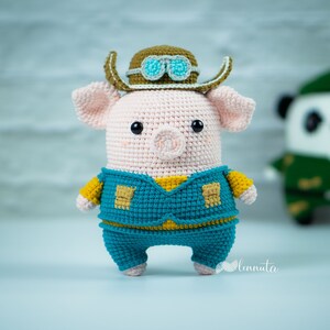 Pig Amigurumi Pattern Piggy the Aviator by Lennutas from The Occupations Collection image 2