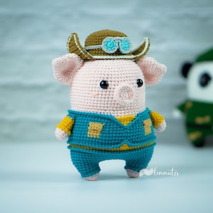 Pig Amigurumi Pattern Piggy the Aviator by Lennutas from The Occupations Collection image 1