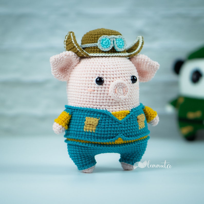 Pig Amigurumi Pattern Piggy the Aviator by Lennutas from The Occupations Collection image 1