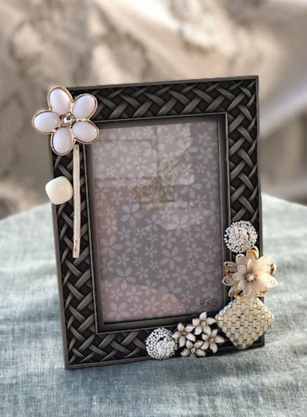 Christofle メタルフォトフレーム ビーズ装飾付き Christofle Perles Frame 7x9.5 | Available at Kneen & Co