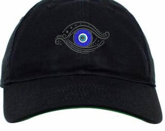 Gorra de béisbol bordada con el mal de ojo
