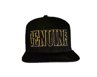 Gorra Snapback GENUINE con visera plana