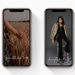 May include: Two smartphones with gold-colored frames are displayed. The left screen shows a hand touching wheat, with the text "genie&szlig;t den Tag". The right screen displays a person in black clothing and a tan coat, with the text "die Arbeit ruft".