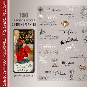 Pode incluir: Uma folha de adesivos digitais para histórias do Instagram com tema natalino. A folha inclui várias sobreposições de texto e gráficos, como flocos de neve, renas, Papai Noel e árvores de Natal. A imagem também apresenta um telefone exibindo uma foto de uma criança com um presente.