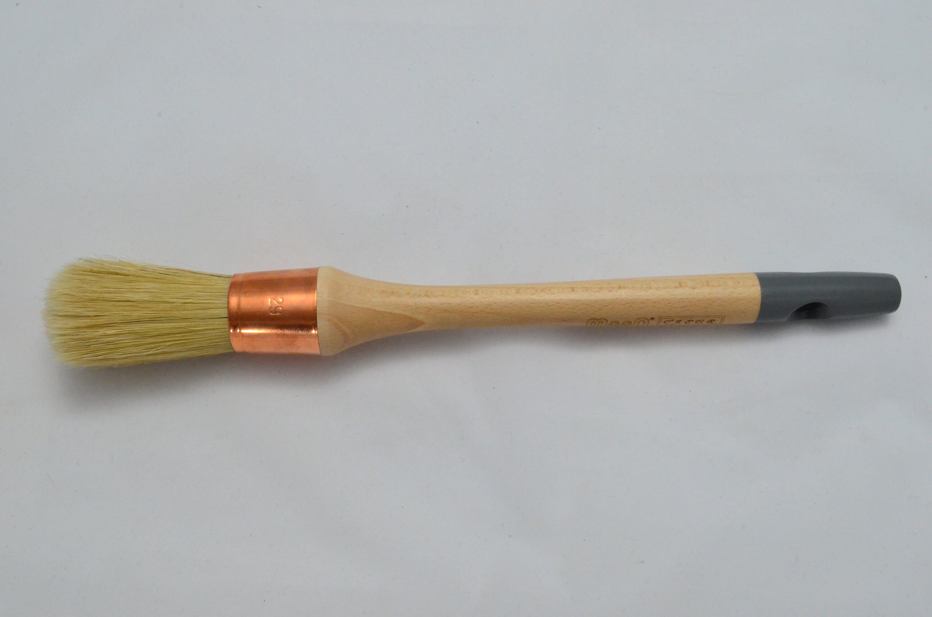 Wooden Handle Pure Bristle Tapered Round Chalk Paint Brushes - China Round Chalk  Paint Brushes, Round Wax Paint Brushes